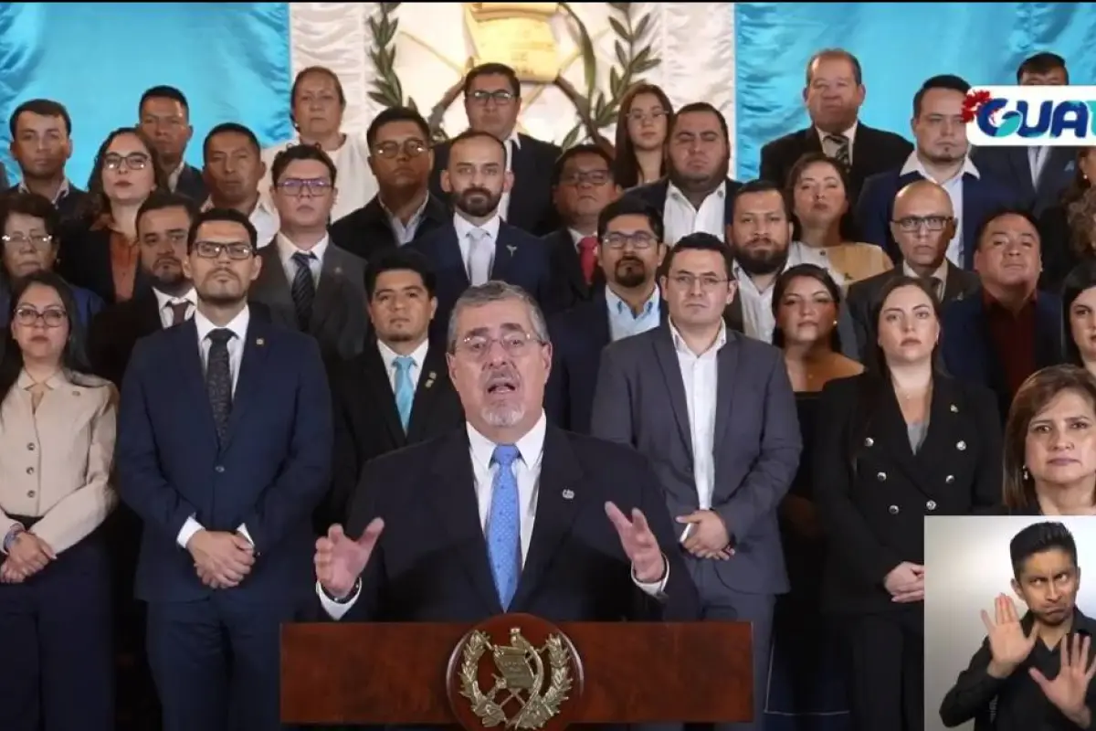 El presidente Bernardo Arévalo brindó un mensaje en cadena nacional el domingo 26 de octubre., .