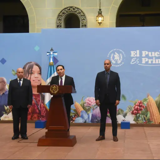 El presidente Arévalo oficializó el nombramiento del juez Marco Antonio Villeda como ministro de Gobernación. ,Omar Solís/Emisoras Unidas