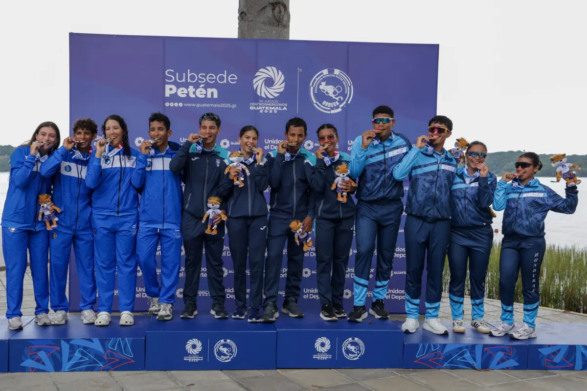 Equipo de remo logró el título centroamericano en el lago Petén Itzá 