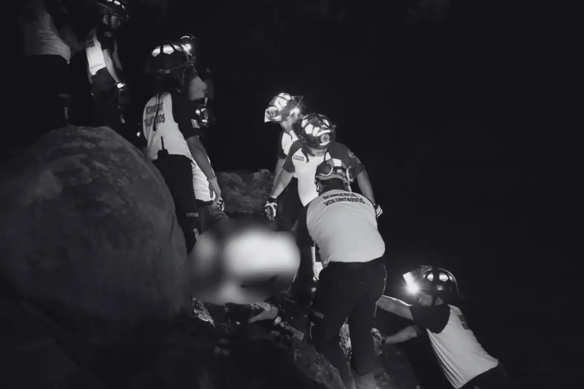 Los cuerpos fueron identificados por el INACIF., Bomberos Voluntarios.