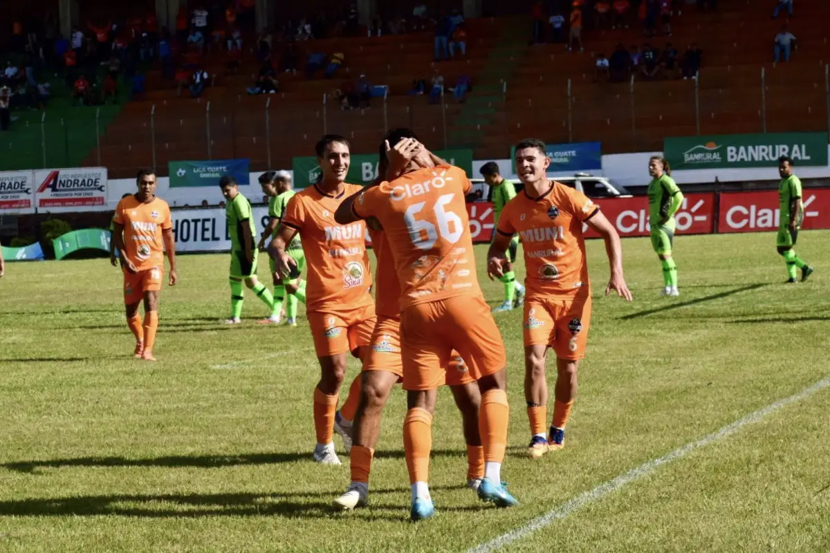 Achuapa derrotó esta tarde a Mixco por el Apertura 2025 