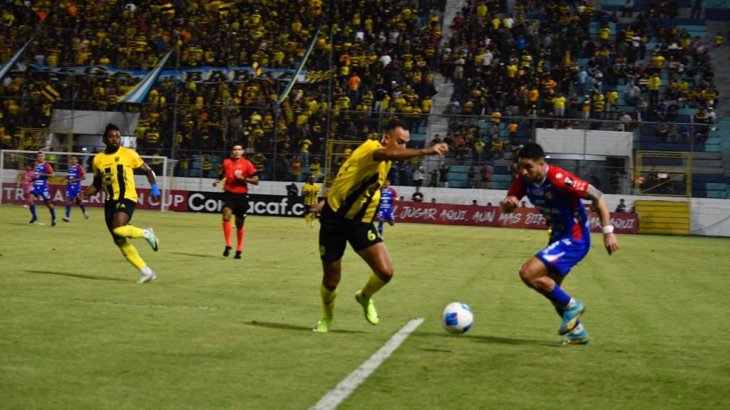 Centroamericana | Adriana Ramos 