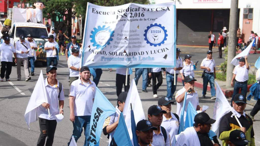Así avanza la marcha conmemorativa de la Revolución de 1944 | Álex Meoño