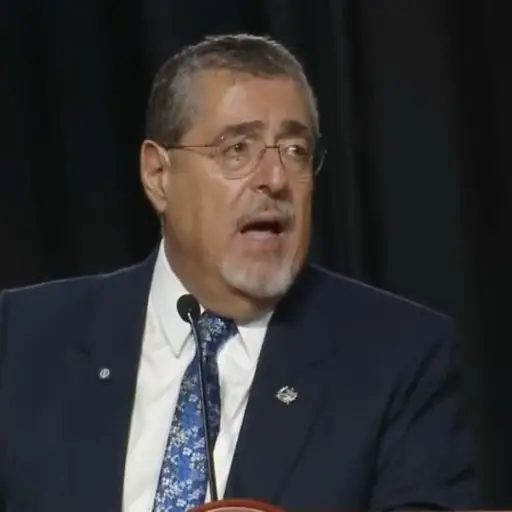 El presidente, Bernardo Arévalo, exaltó a quienes efectuaron la Revolución de 1944 en medio de un concierto sinfónico que conmemora la gesta. ,Captura de pantalla. 