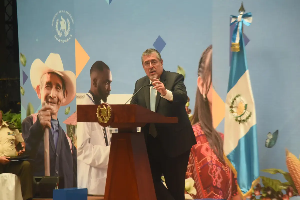 El presidente Bernardo Arévalo durante la conferencia de prensa "La Ronda", el martes 21 de octubre., Omar Solís/Emisoras Unidas