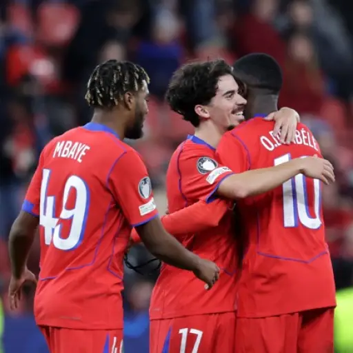 El PSG aniquila al Leverkusen en medio de dos expulsiones y un penalti fallado