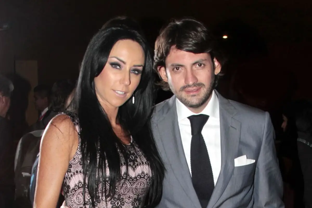 Inés Gómez Mont y su esposo , Facebook