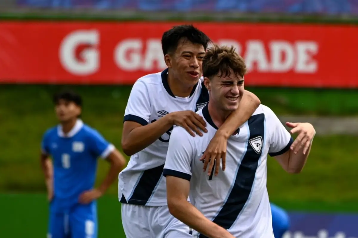 Con "hat-Trick" de Matthew Evans, los anfitriones terminan ganando el tercer lugar del futbol 11