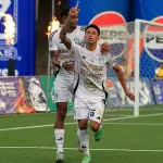 Comunicaciones sale del sótano tras victoria vital ante Cobán Imperialt