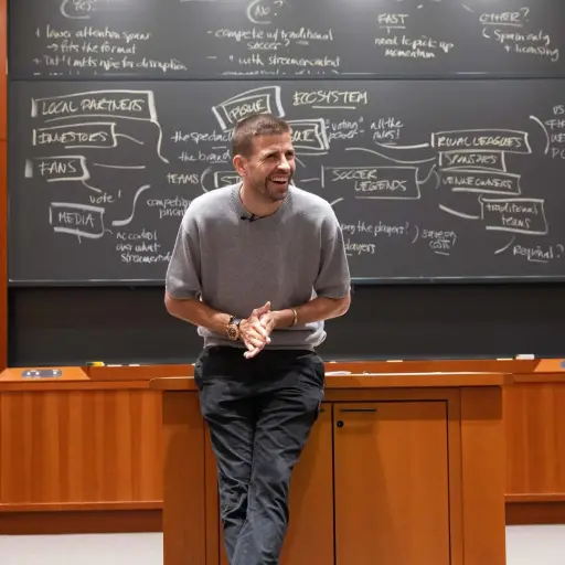Gerard Piqué debuta como profesor en Harvard - instagram @3gerardpique