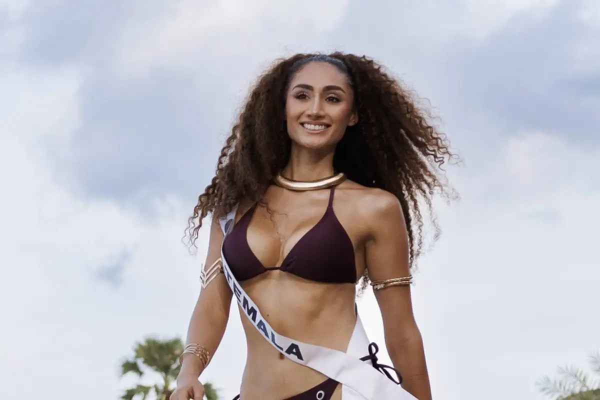 Raschel Paz, Raschel Paz