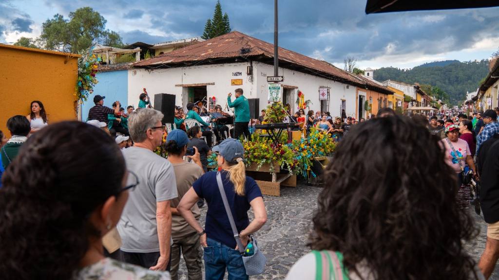 Festival de las Flores recibió a más de 300 mil visitantes | Municipalidad de Antigua Guatemala