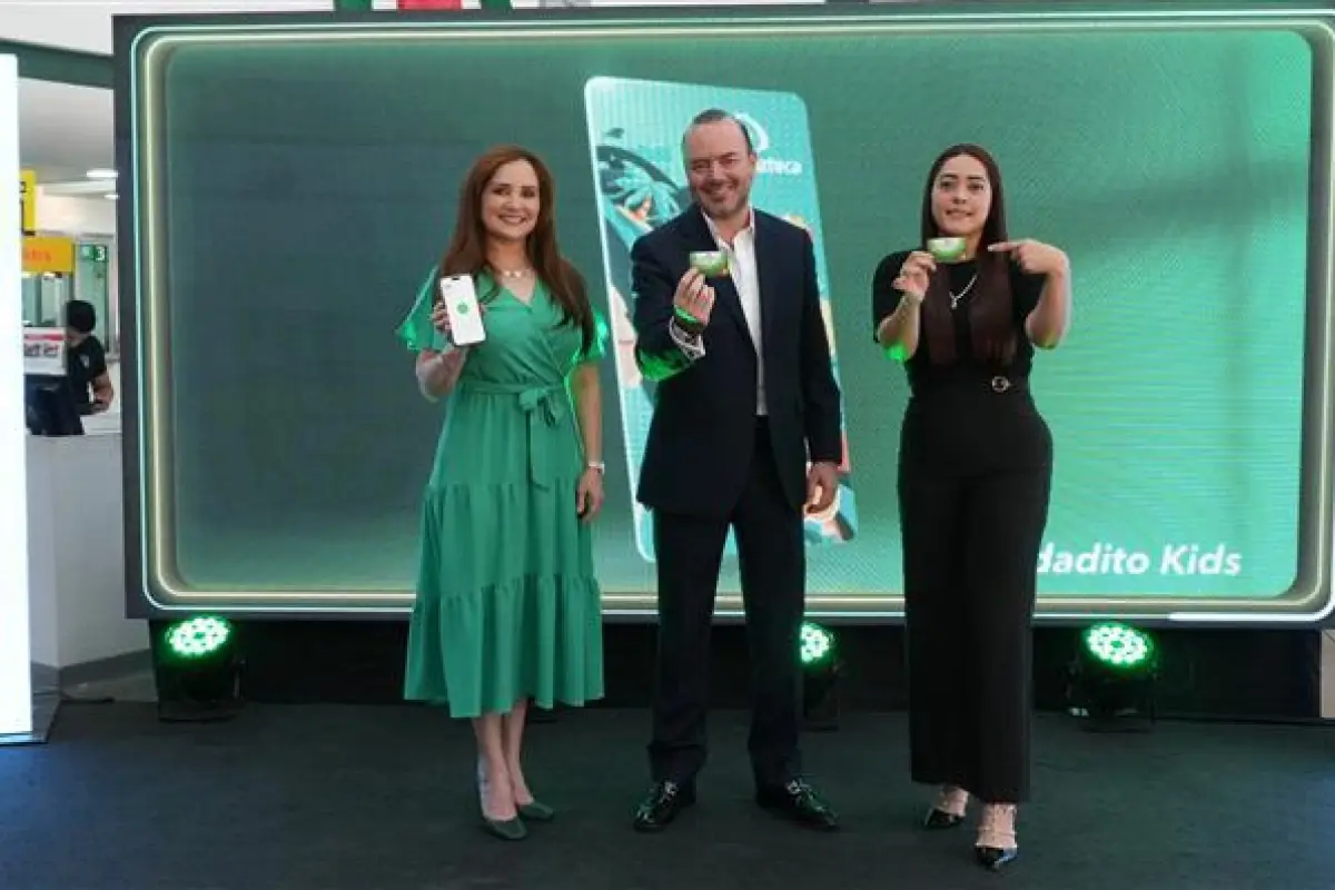 Promoción Banco Azteca, Cortesía