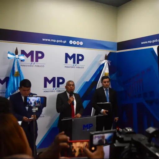 El jefe de la FECI, Rafael Curruchiche, y otras delegados del Ministerio Público brindan detalles de la investigación del caso Unops: Corrupción Presidencial. ,Omar Solís/Emisoras Unidas