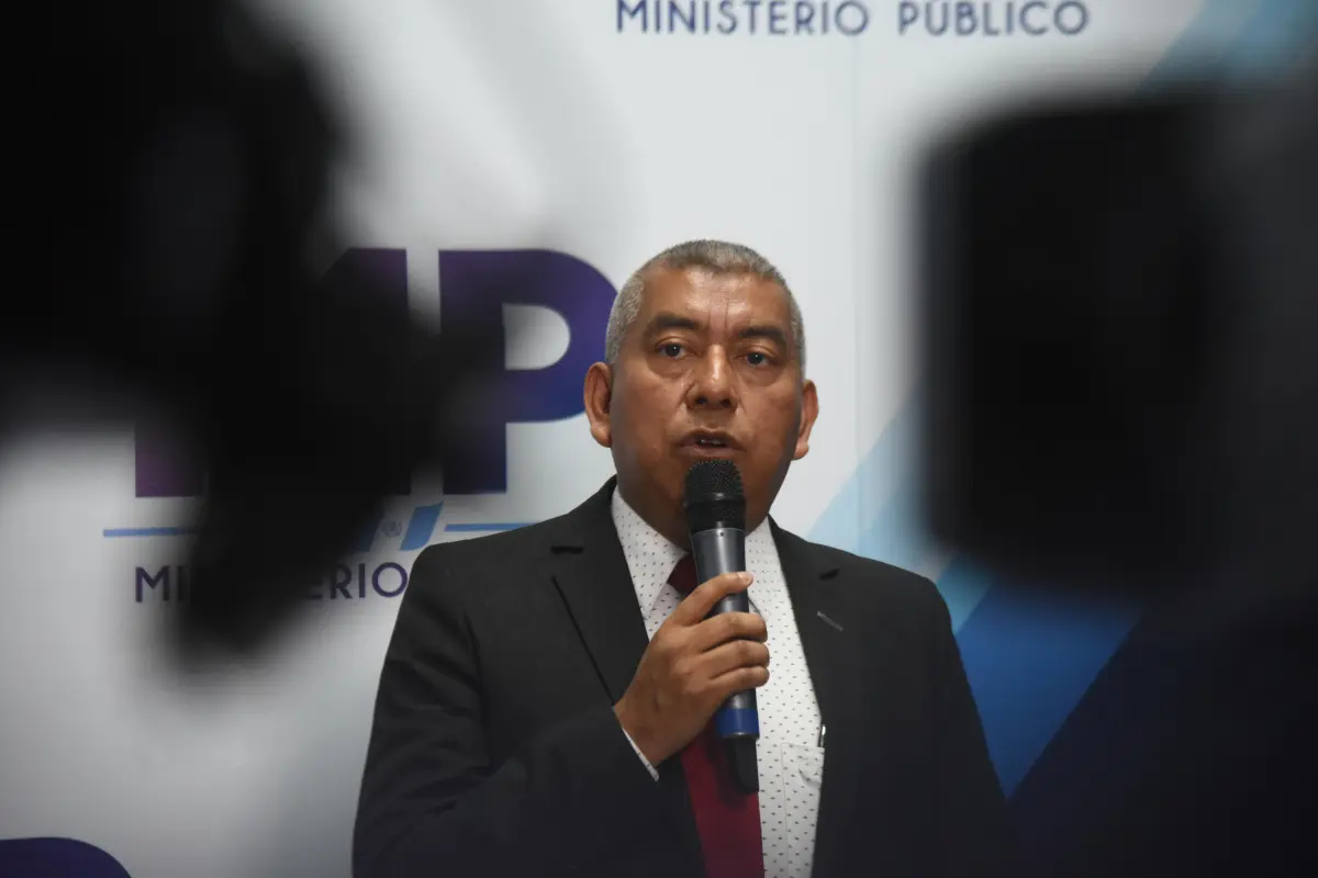 El jefe de la FECI, Rafael Curruchiche, en la conferencia de prensa para exponer avances del caso “Unops: Corrupción Presidencial”, el lunes 17 de noviembre., Omar Solís/Emisoras Unidas