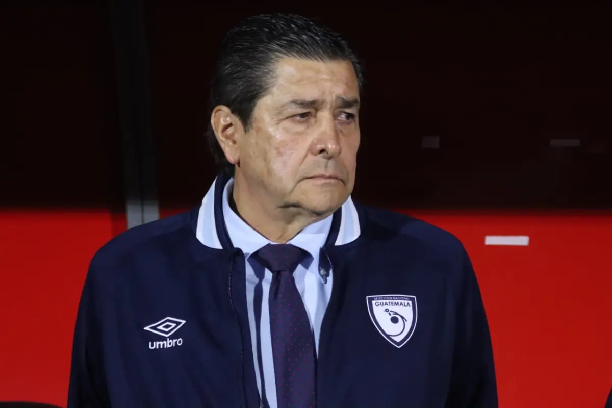 Luis Fernando Tena desea que se su contrato se renueve