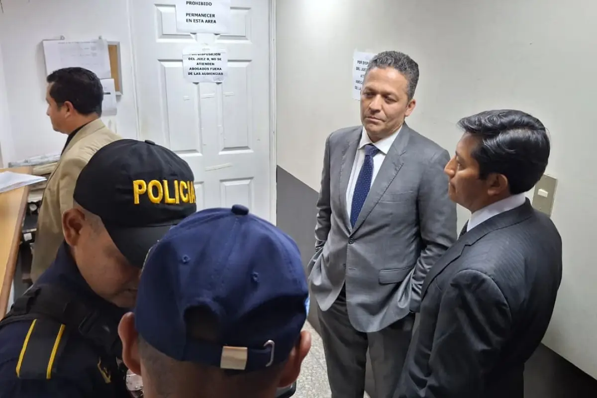 John Henry León, gerente de Fedecocagua, señalado en el caso Asodefir, se presentó a Tribunales el lunes 17 de noviembre de 2025., Ángel Oliva/EU