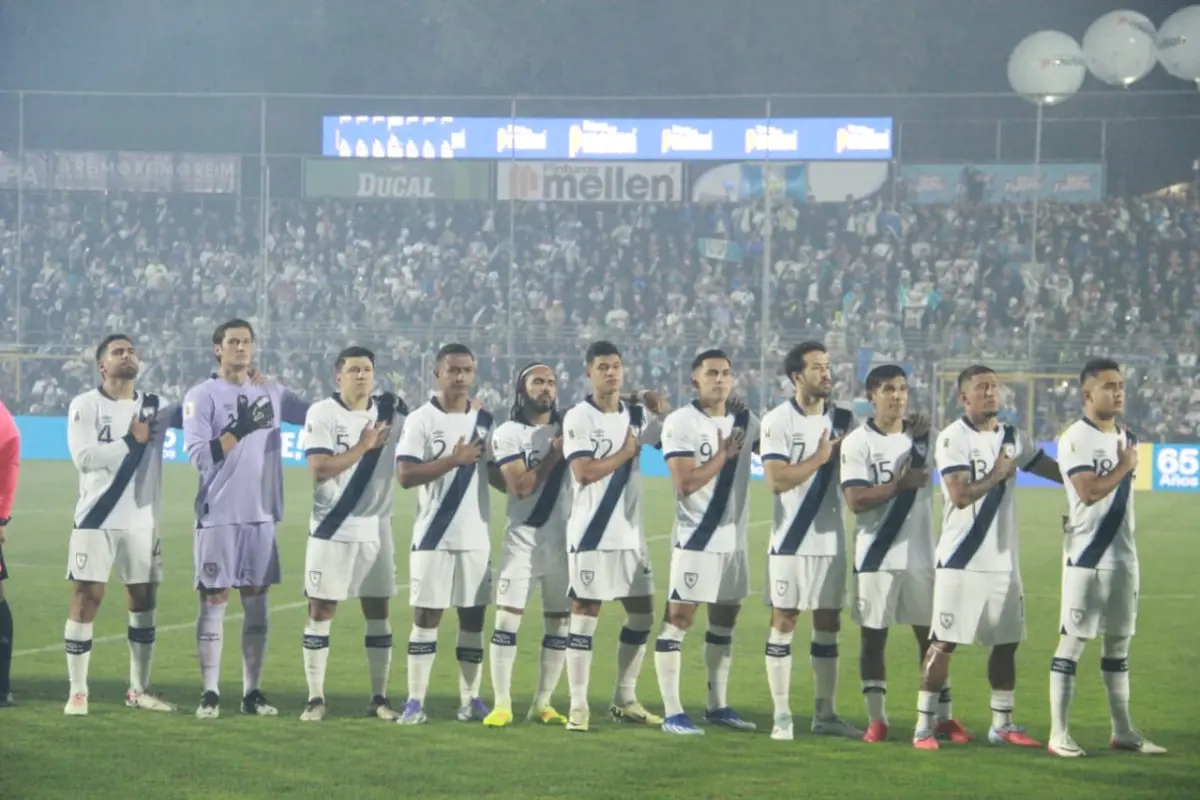 Carlos Ruiz envío una recomendación a seleccionados nacionales