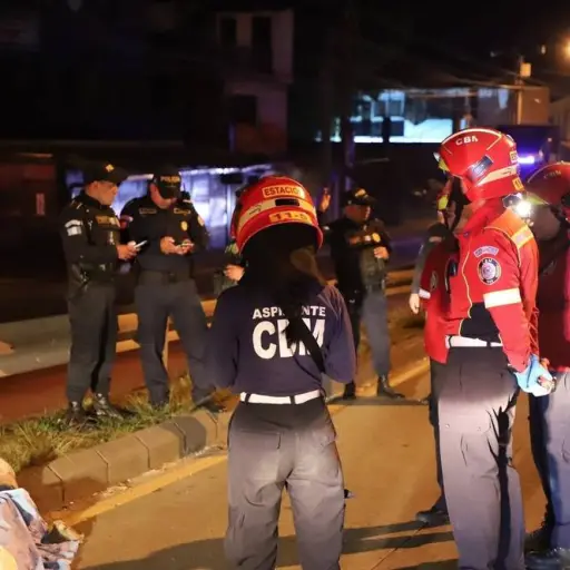 Lugar donde ocurrió un ataque armado en el km. 13 de la ruta al Atlántico. ,Bomberos Municipales