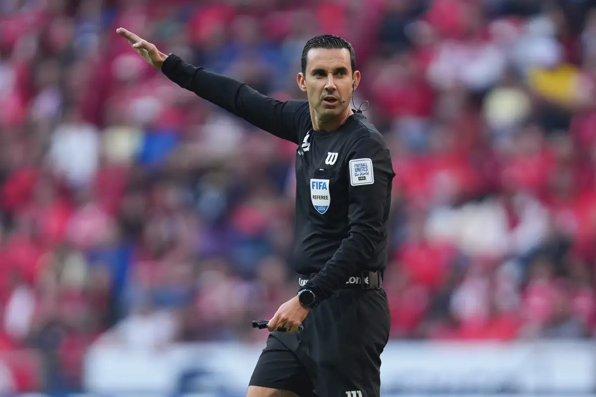 César Arturo Ramos, árbitro mexicano - FMF