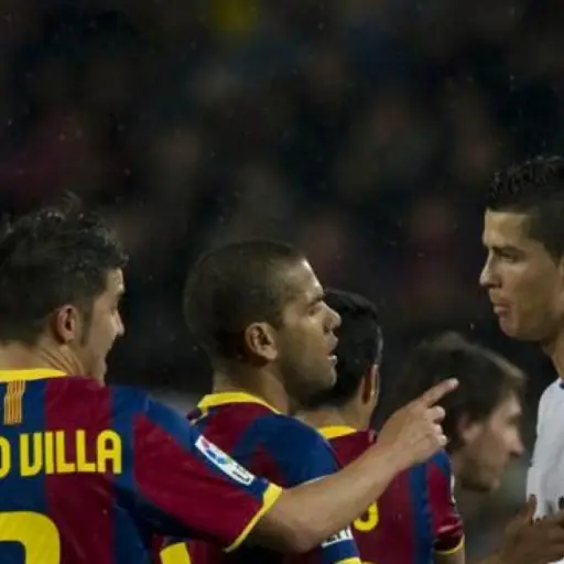 David Villa discute en un Clásico con Cristiano Ronaldo - Pere Puntí/Mundo Deportivo