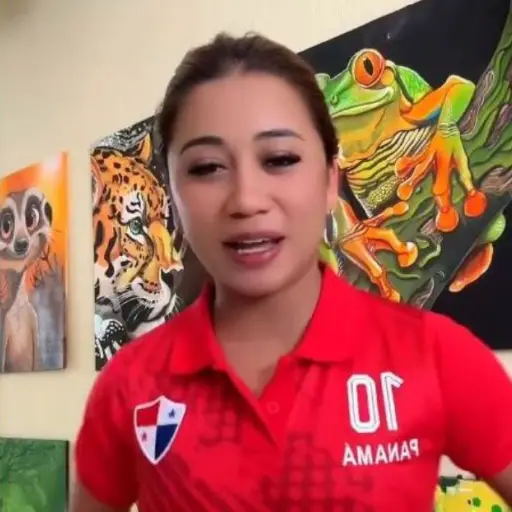 Esme la Chapina ,Redes sociales