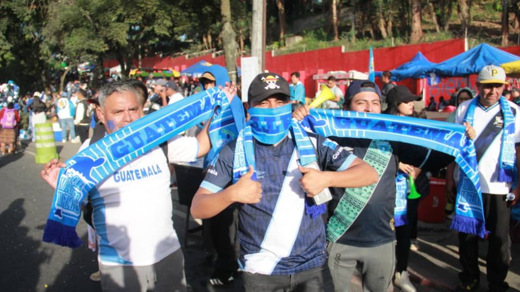 Guatemala-Panamá: Color en el estadio El Trébol  | Alex Meoño 