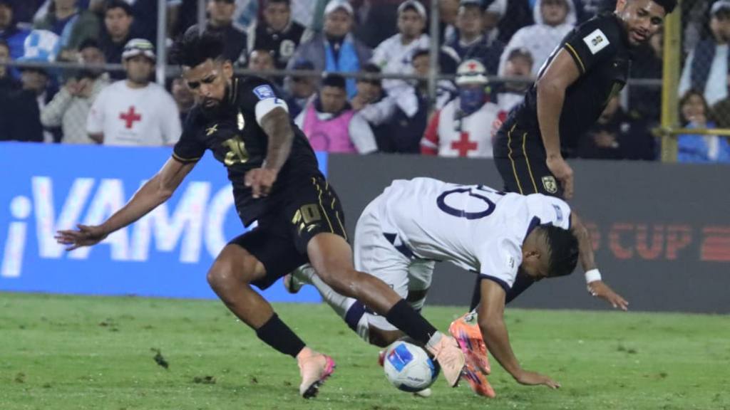 Partido entre Guatemala y Panamá por las Eliminatorias Mundialistas | Alex Meoño