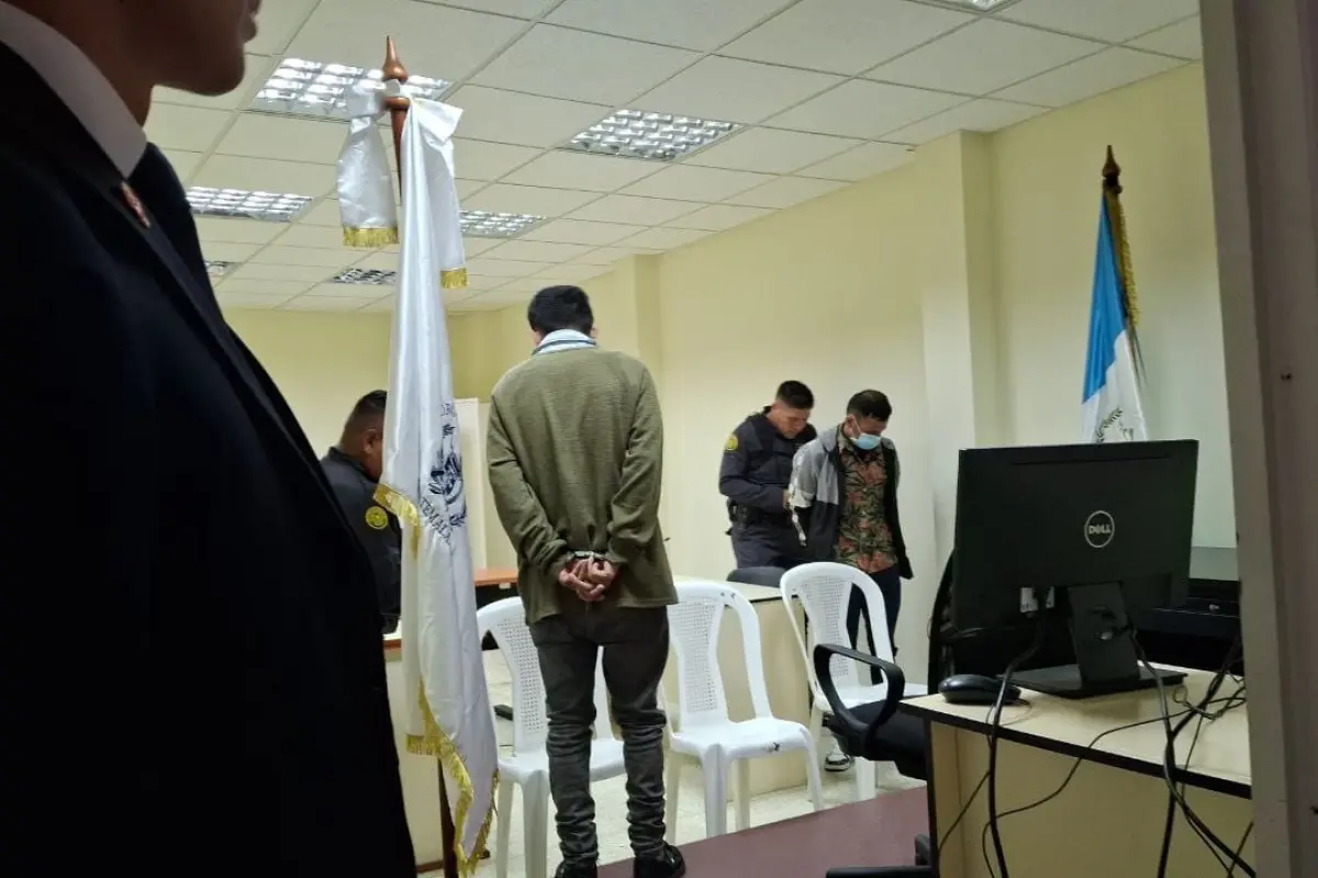 Los hermanos Chamalé en la audienica donde se dictó la sentencia en su contra por el crimen contra la niña Génesis Ixcajoc., Ángel Oliva/EU