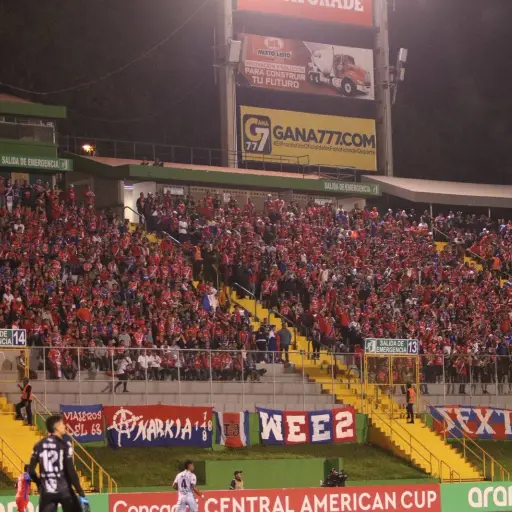 Afición de Xelajú MC en el Estadio Cementos Progreso - Xelajú MC
