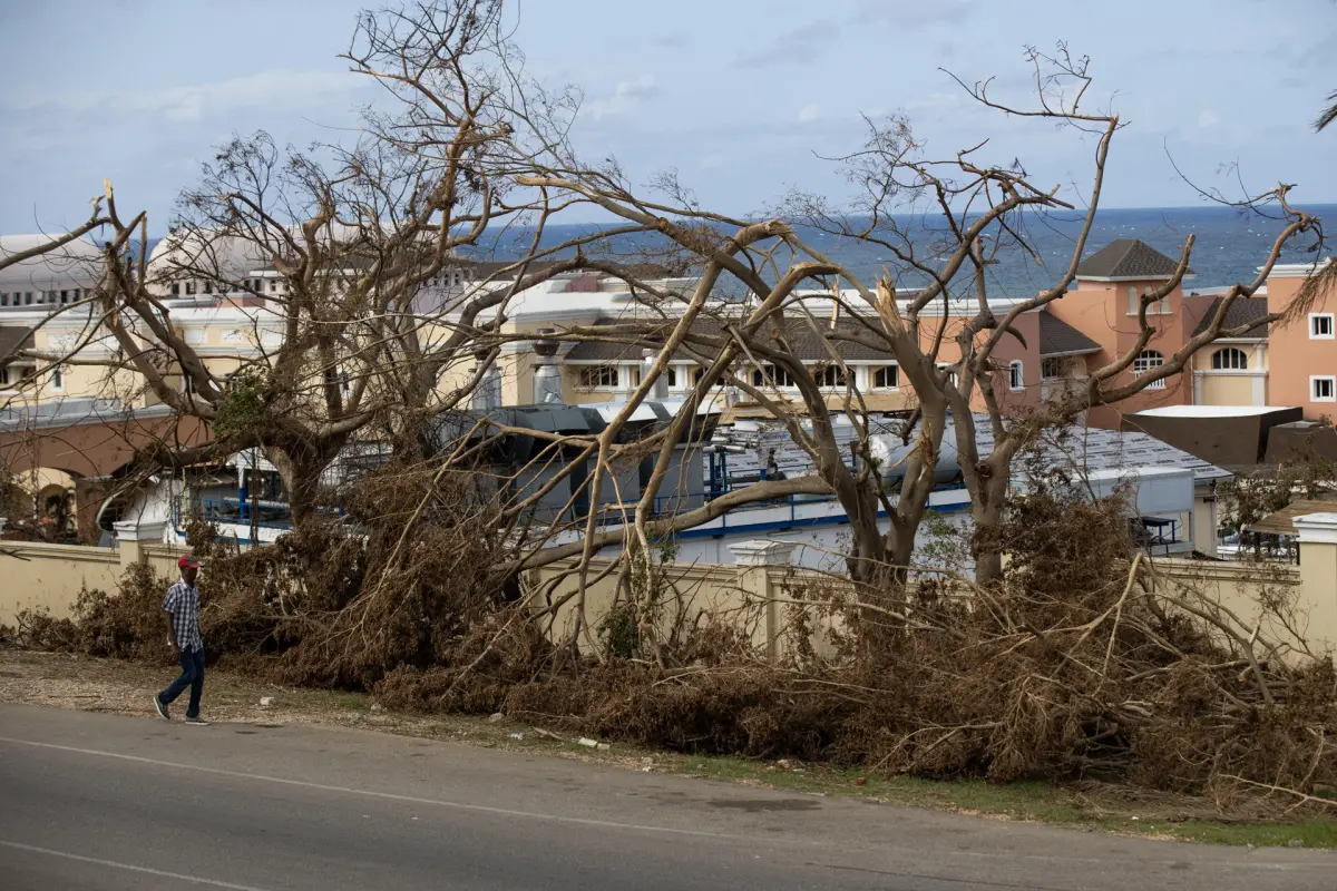 Jamaica eleva a 45 la cifra de muertos por el huracán Melissa, EFE