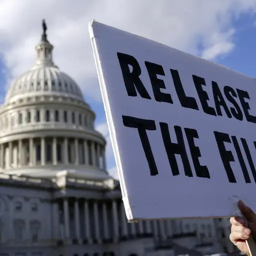 Cámara Baja de EE. UU. aprueba forzar publicación de documentos de Epstein ,EFE