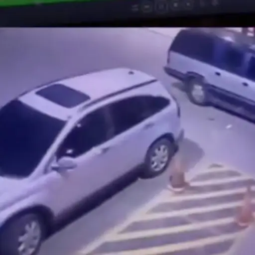 Violento ataque en gasolinera de Izabal. ,Captura de pantalla video Facebook.