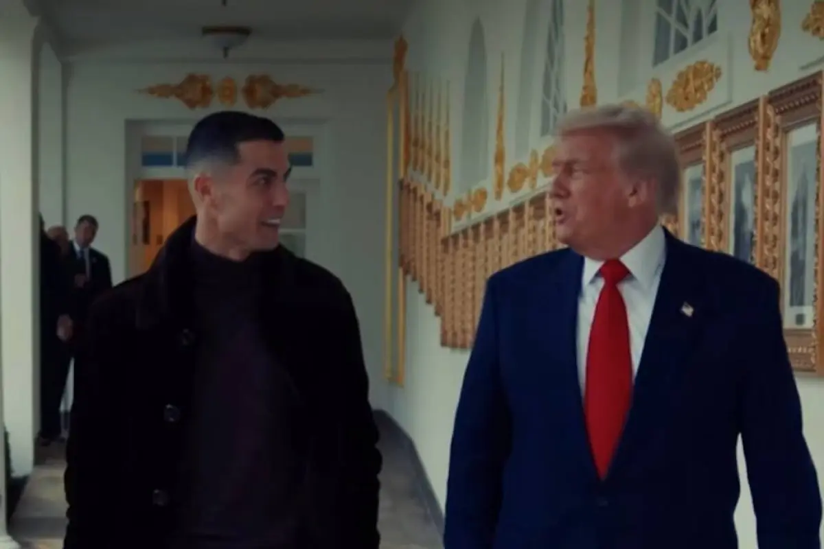 Cristiano Ronaldo camina junto a Trump en la Casa Blanca., Captura de pantalla video Casa Blanca..