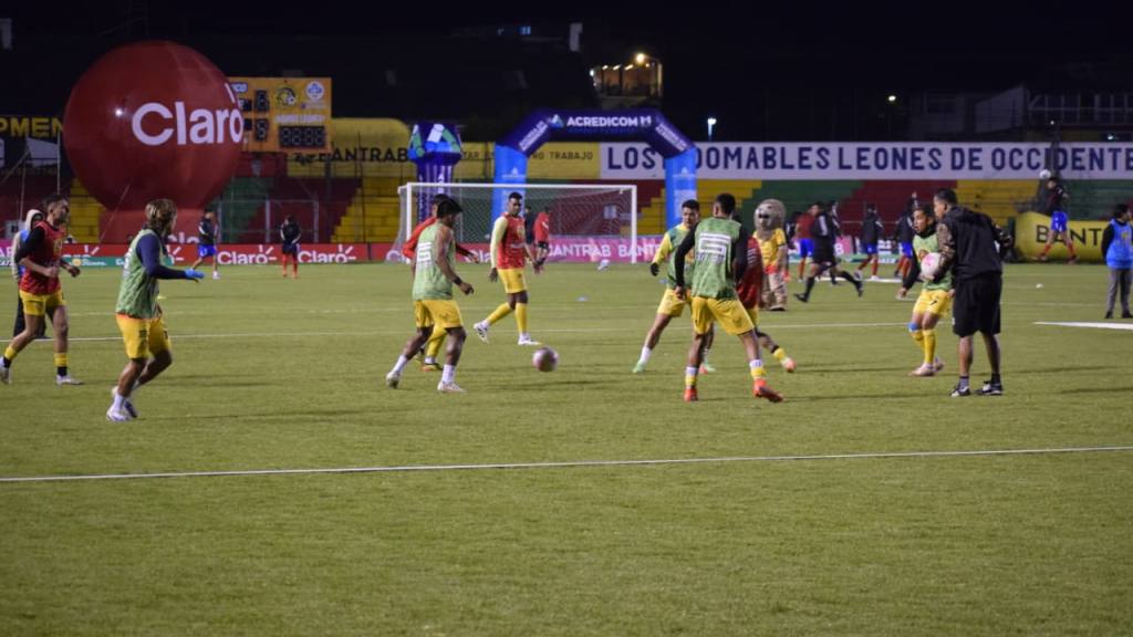 Apertura 2025: Marquense vs. Xelajú | Diego José Vásquez 