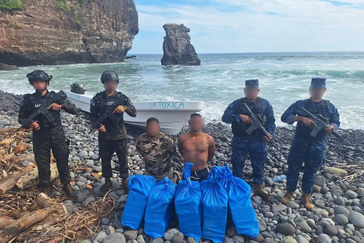 Un guatemalteco y un nicaragüense fueron capturados en El Salvador por transportar droga., Fuerza Armado de El Salvador