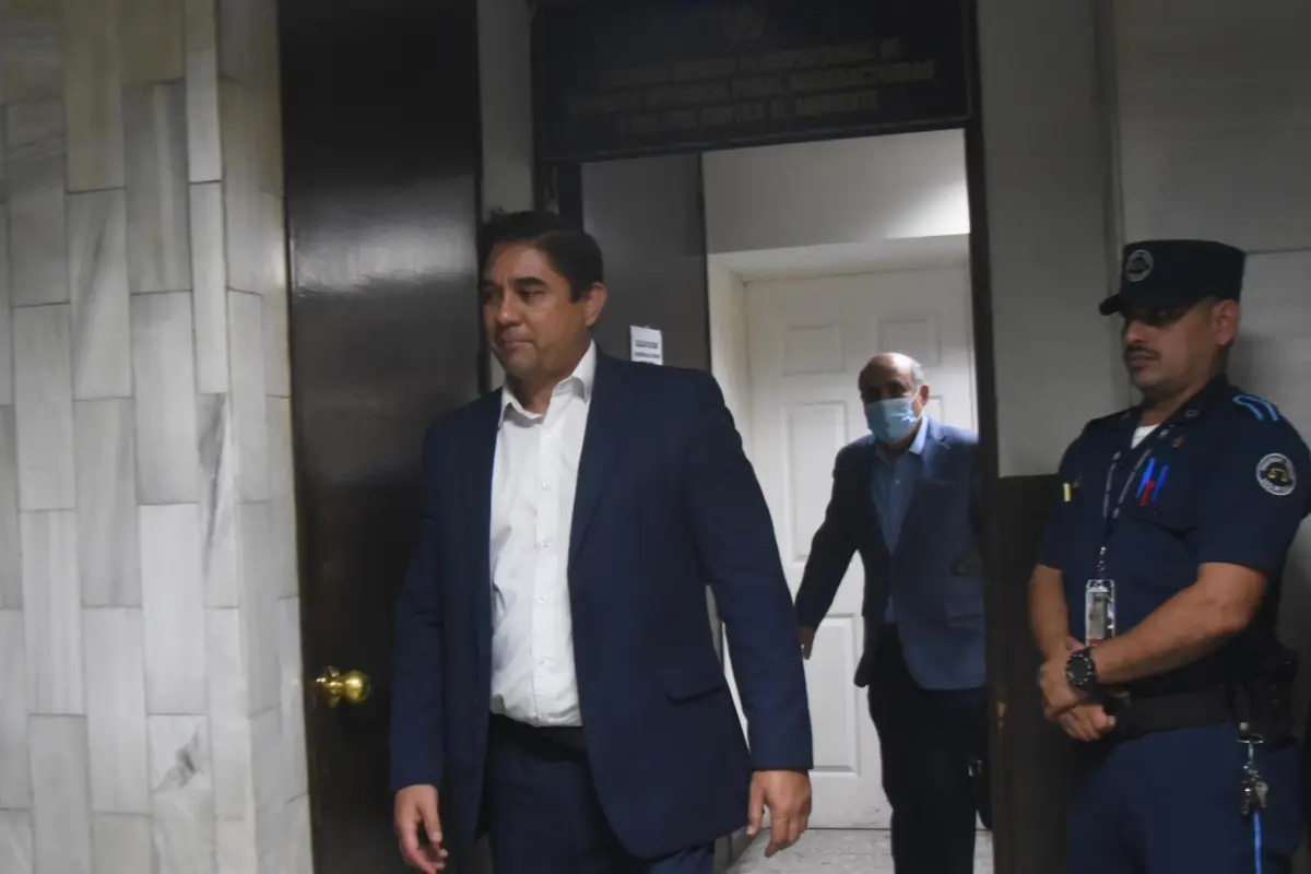 ex viceministro de hospitales, Gerardo Hernández; y el exdirector del hospital de Chimaltenango, Gerardo Fuentes