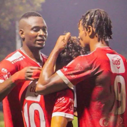 El Deportivo Sacachispas triunfó en casa 3-2 sobre Nueva Santa Rosa 