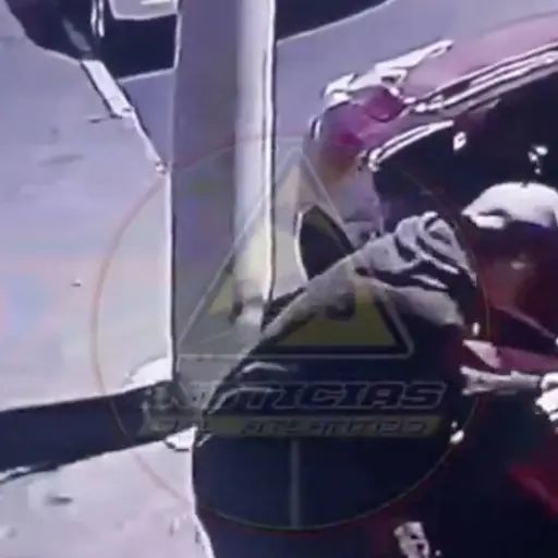 Robo a camioneta en zona 5. ,Captura de pantalla video X.