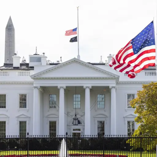 Casa Blanca ondea banderas a media asta ,EFE