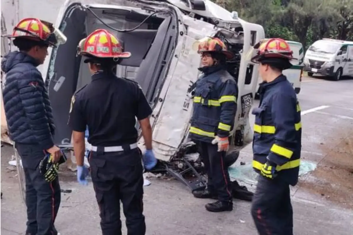 ., Bomberos Municipales Departamentales