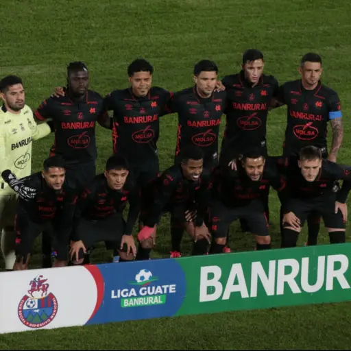 Once titular de Municipal en su partido ante Xelajú MC - Willber Colloy