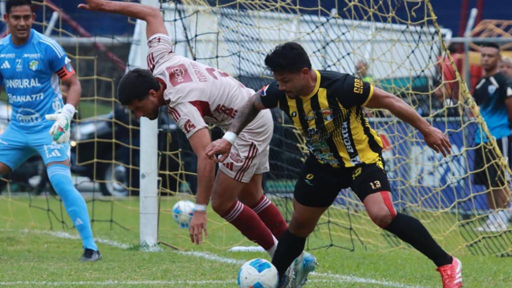 Partido entre Aurora y Comunicaciones - Jornada 18 del Apertura 2025 | Alex Meoño