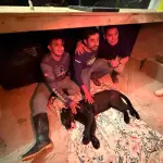 Tres expertos fueron los encargados de ubicar y recuperar el ejemplar, con apoyo de otras personas y herramientas. ,Redes sociales.