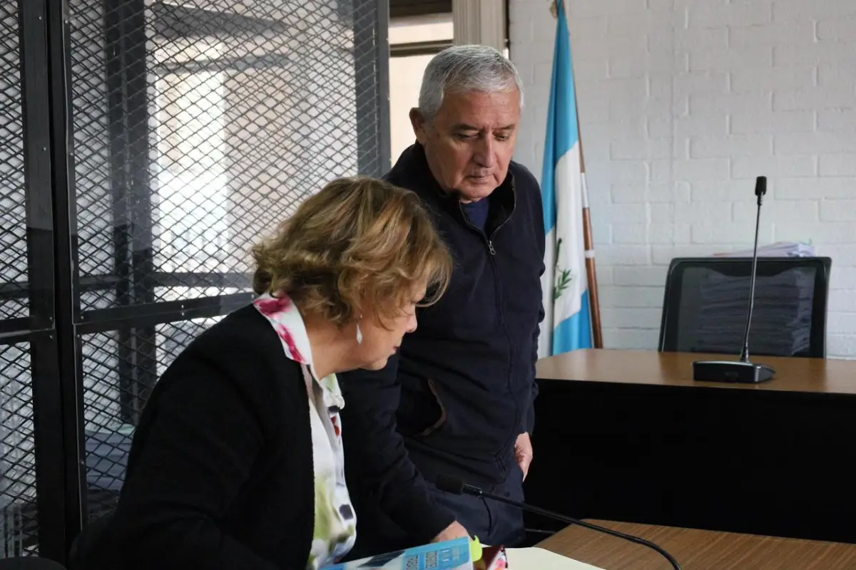 El expresidente Otto Pérez Molina en audiencia en el Juzgado de Extinción de Dominio, el 3 de noviembre de 2025., Omar Solís/Emisoras Unidas