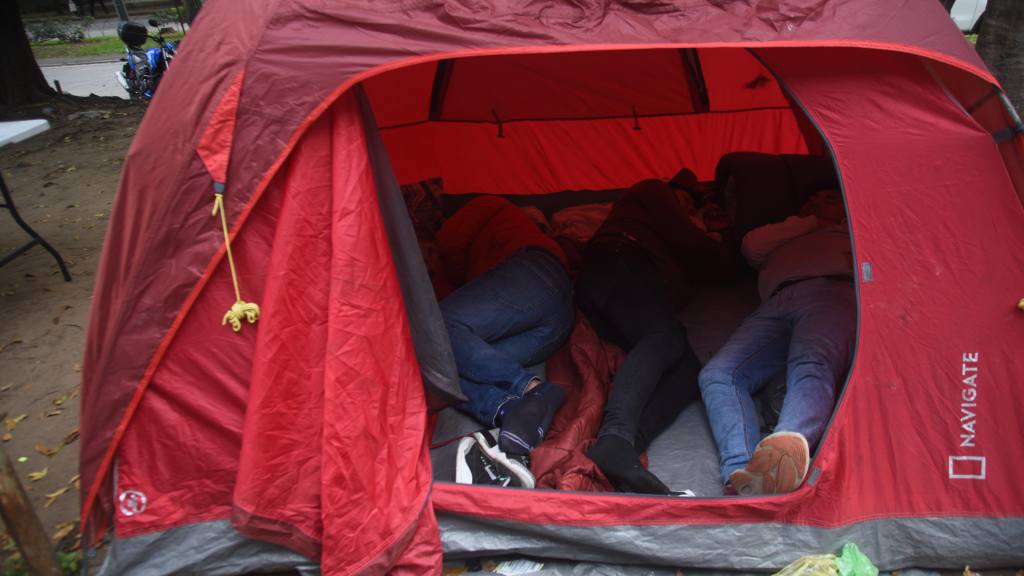 Largas filas para conseguir boletos para ver a la Selección de Guatemala | Omar Solís