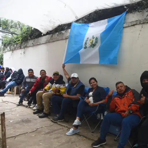 Largas filas para conseguir boletos para ver a la Selección de Guatemala - Omar Solís