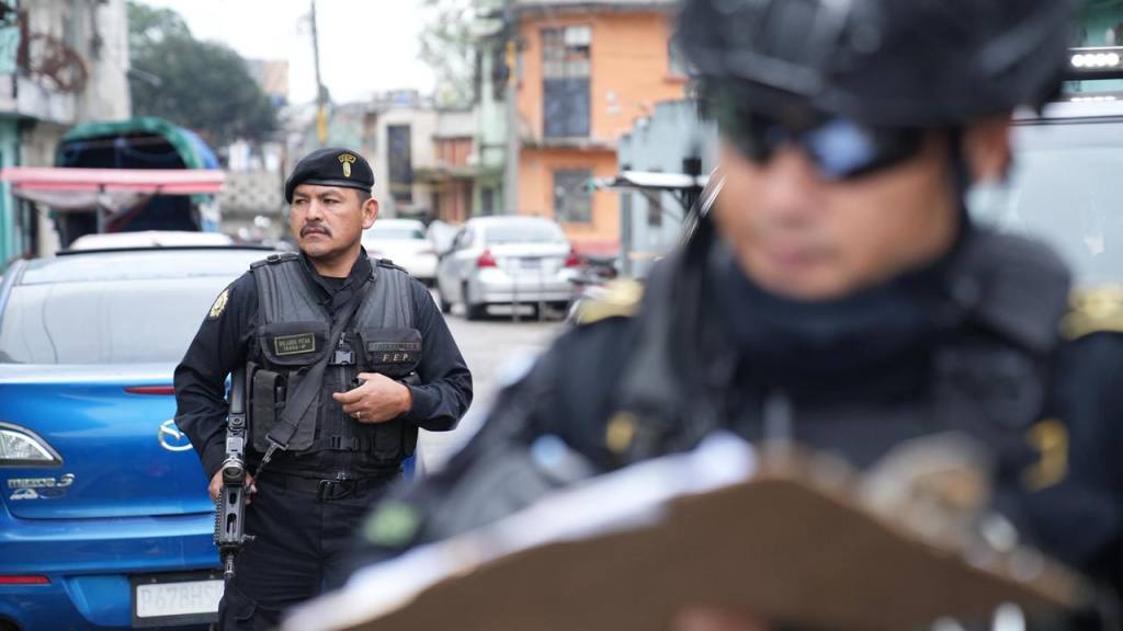 Operativos de seguridad preventiva en El Gallito, zona 3 | PNC de Guatemala
