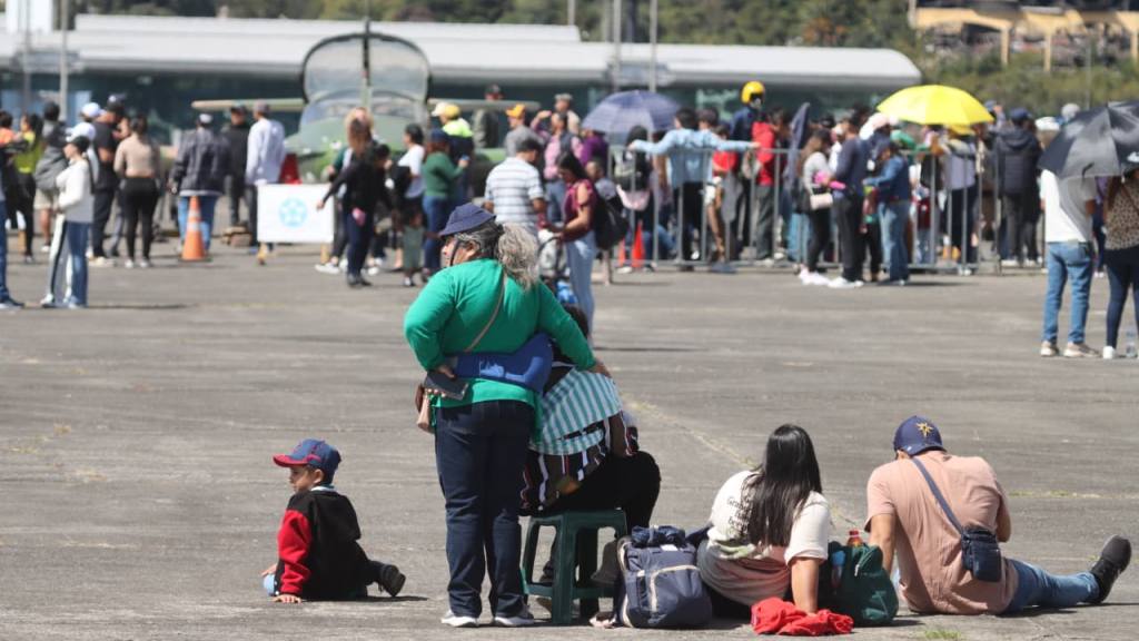 Guatemaltecos disfrutan del Open Base 2025 en la FAG | Álex Meoño