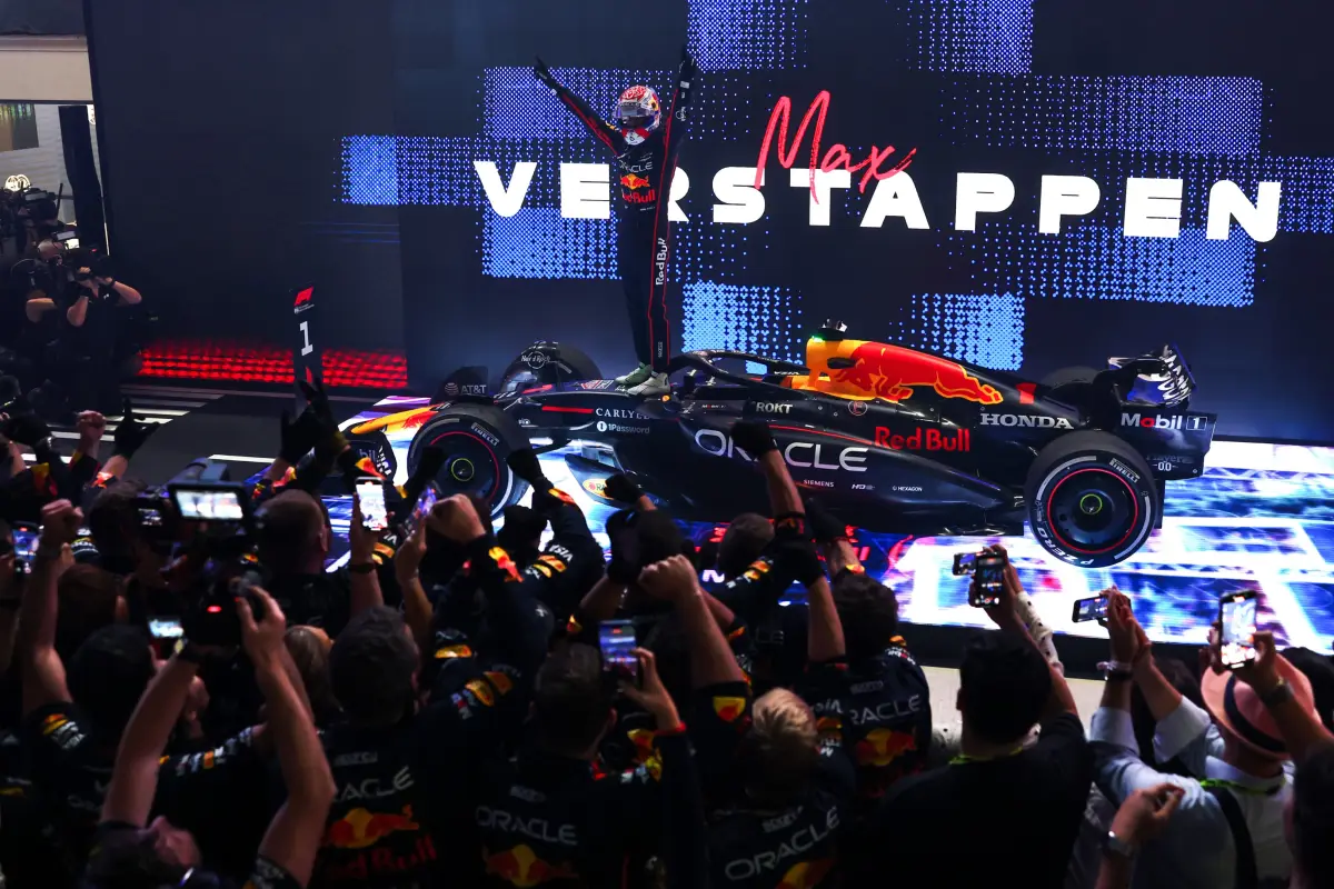 Max Verstappen celebra su triunfo en el GP de Catar - Red Bull Racing